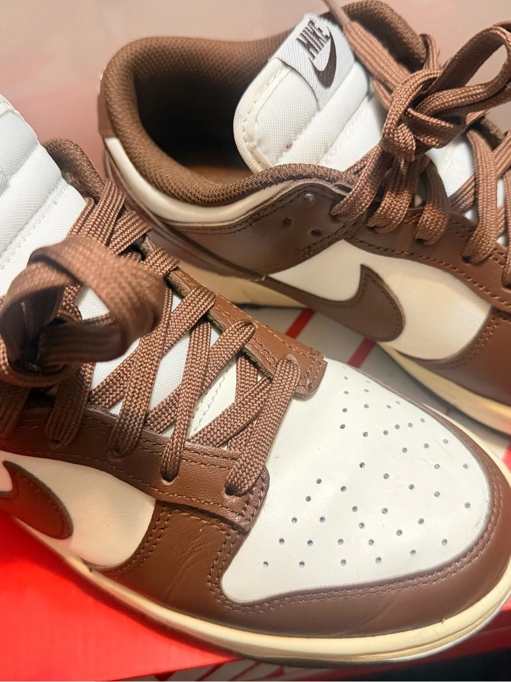Nike woman Brown and White Low-Top Sneakers with Swoosh